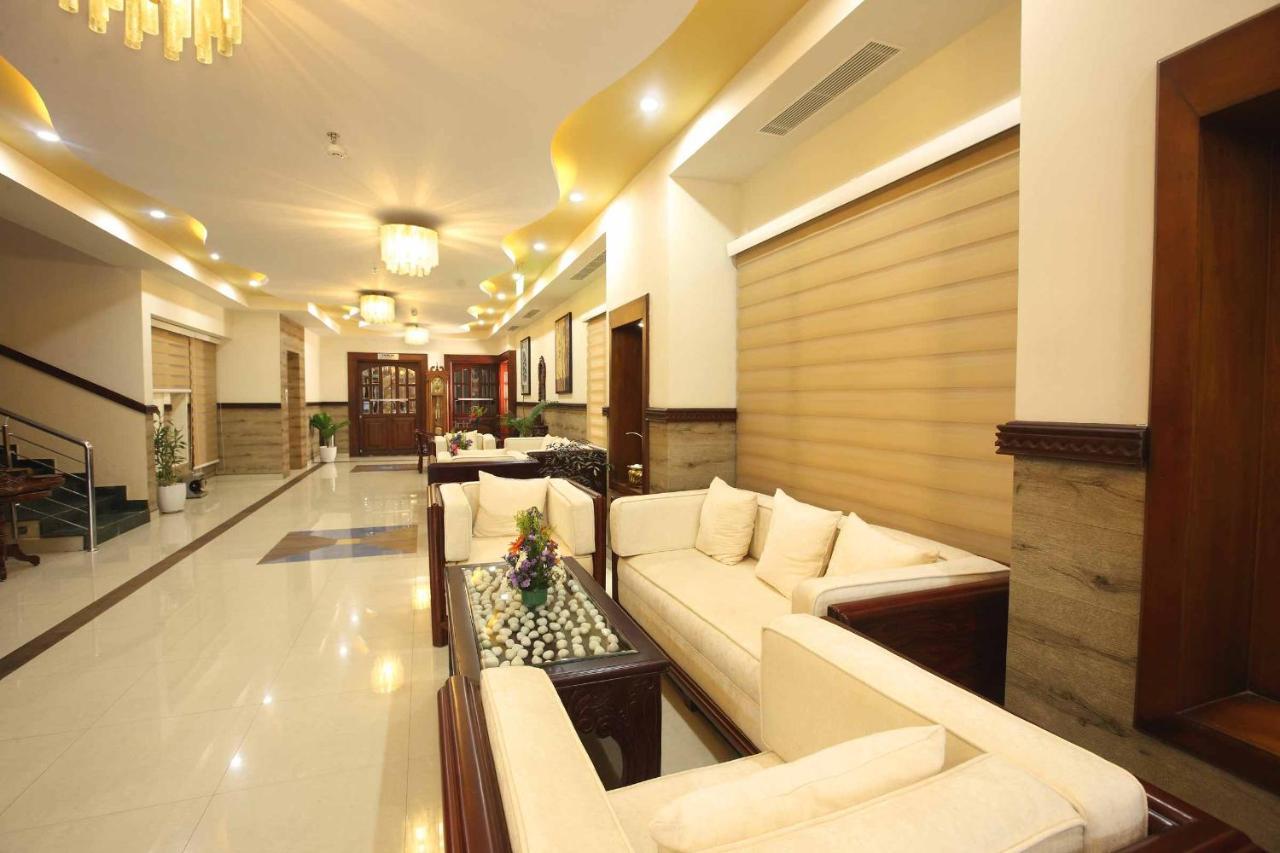 Ambalakkara Regency Kottārakara Exterior foto